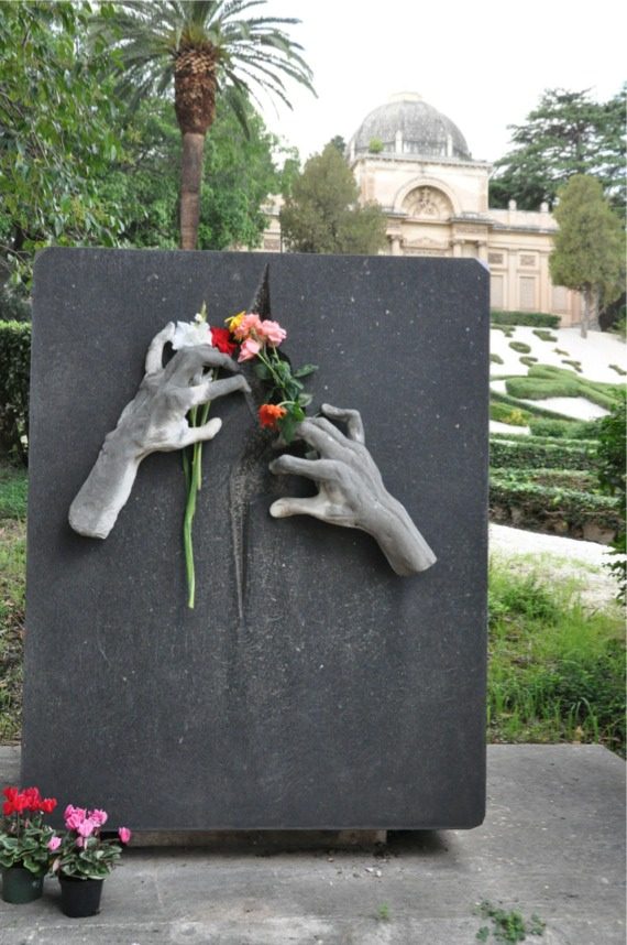 3-Ettore Castronovo's Tomb.JPG